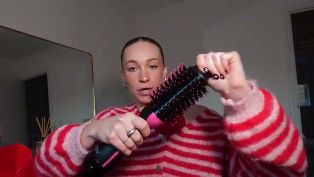 One-Step Volumizer Hair Dryer and Hot Air Brush