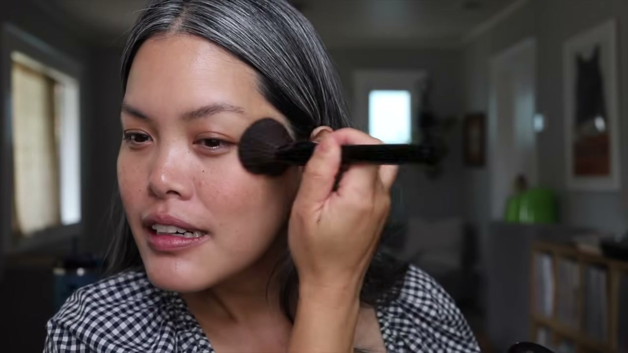SuperSuede Radiant Talc-Free Baked Powder Blush