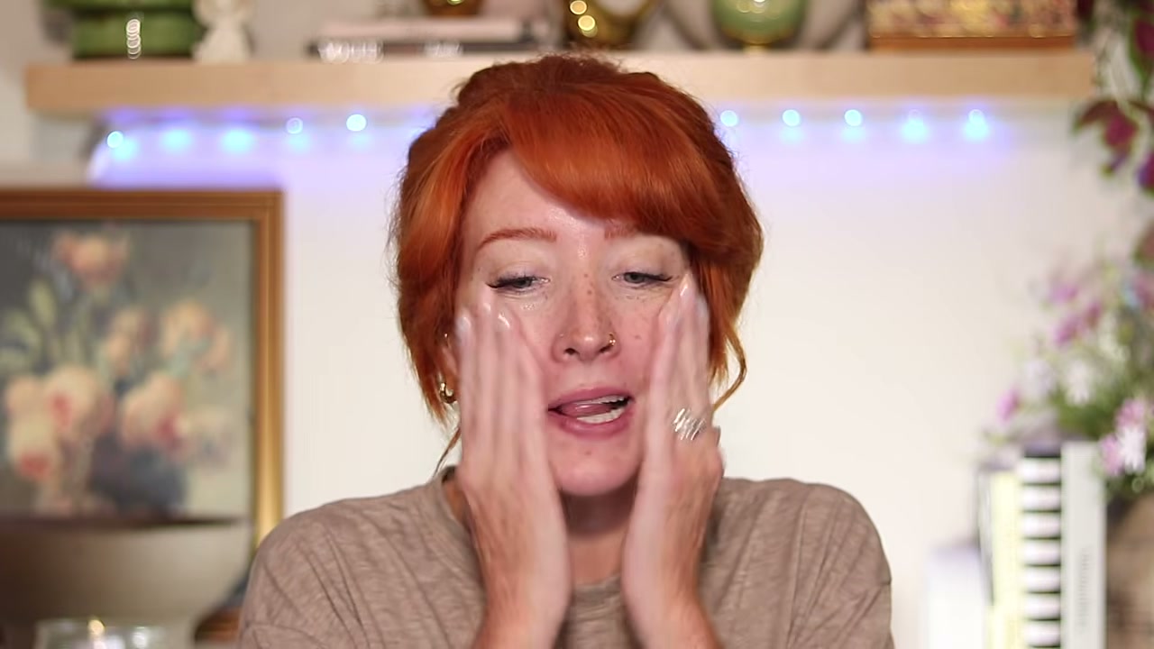 Glow Like Honey Dewy Primer