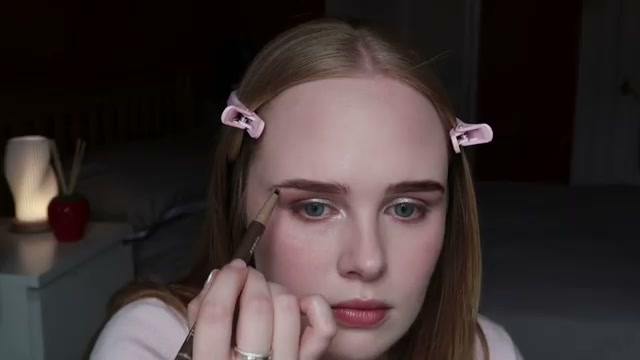 Dual-Ended Eyebrow Pencil & Cream