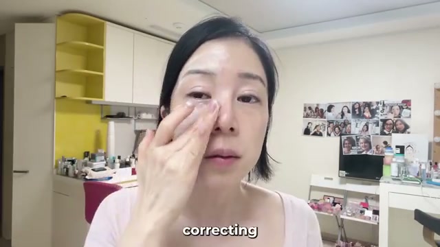 cyounginyou mentioning HERA Correcting Base at 13:07 in their YouTube video