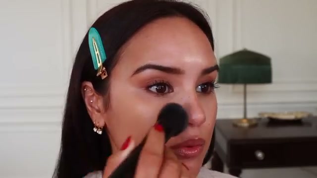 @daceycash reviewing Dior Forever Skin Wear (matte) at 32:42 in a YouTube Shorts video
