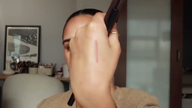 Lip Contour Stain