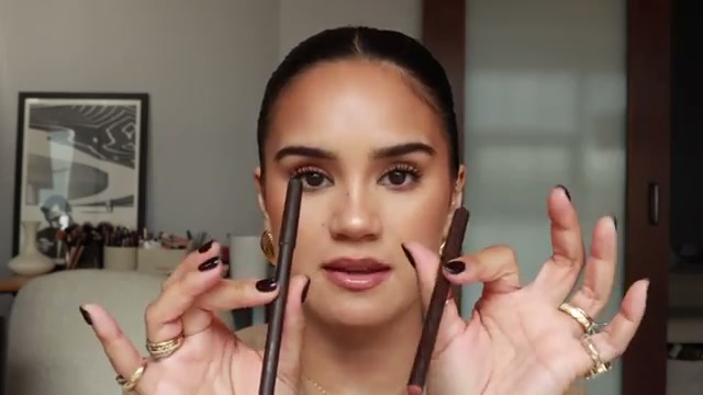 @daceycash reviewing m.ph by Mary Phillips The Overliner Lip Liner Pencil at 27:45 in a YouTube Shorts video