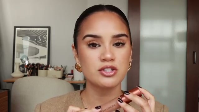 @daceycash reviewing Natasha Denona HY-SCULPT Liquid Bronzer at 16:36 in a YouTube Shorts video
