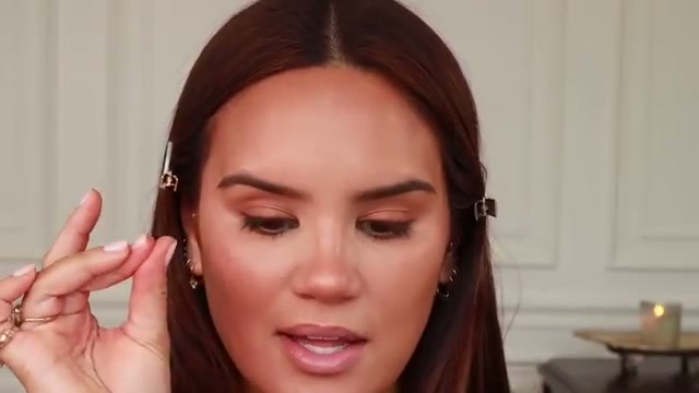 Coming in Hot Blurring Pressed-Mousse Blush