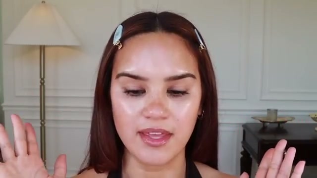 @daceycash reviewing Zo Oxygenating Serum at 00:54 in a YouTube Shorts video