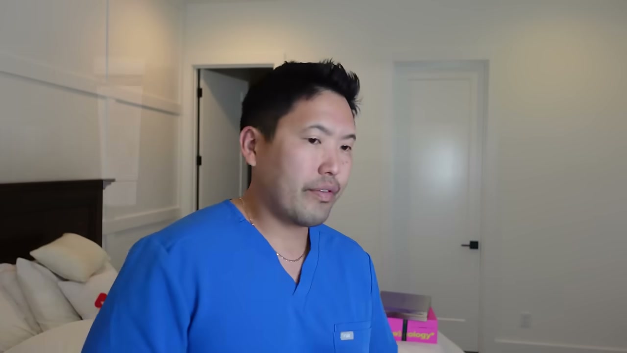 @danielsugaimd reviewing Beauty of Joseon Tinted Moisturizing Sunscreen SPF 40 at 07:54 in a YouTube Shorts video