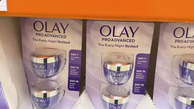 @danielsugaimd reviewing RoC Retinol Correxion Max Hydration Fragrance Free Cream at 07:31 in a YouTube Shorts video