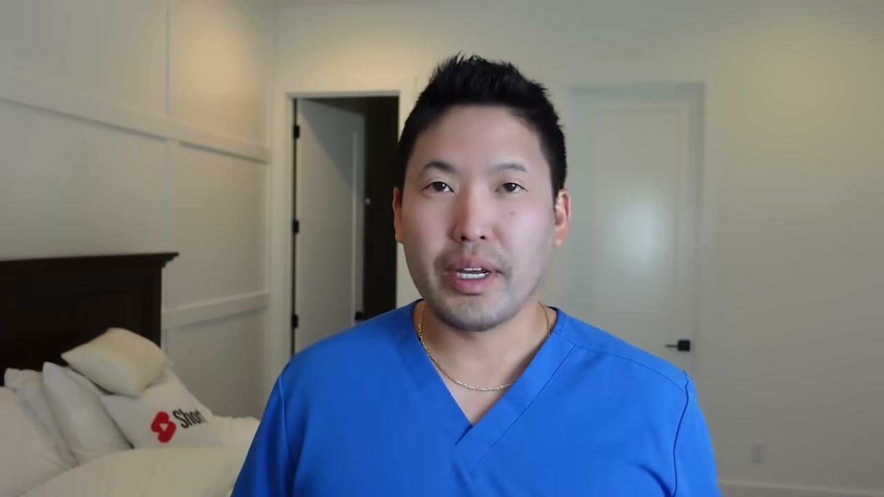 @danielsugaimd reviewing Vichy Capital Soleil Tinted Mineral Sunscreen SPF 60 at 11:05 in a YouTube Shorts video