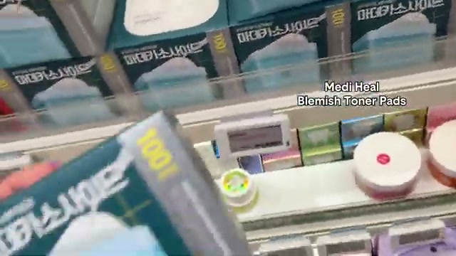 doctor.nicolej mentioning MEDIHEAL Blemish Toner Pad at 06:16 in their YouTube video