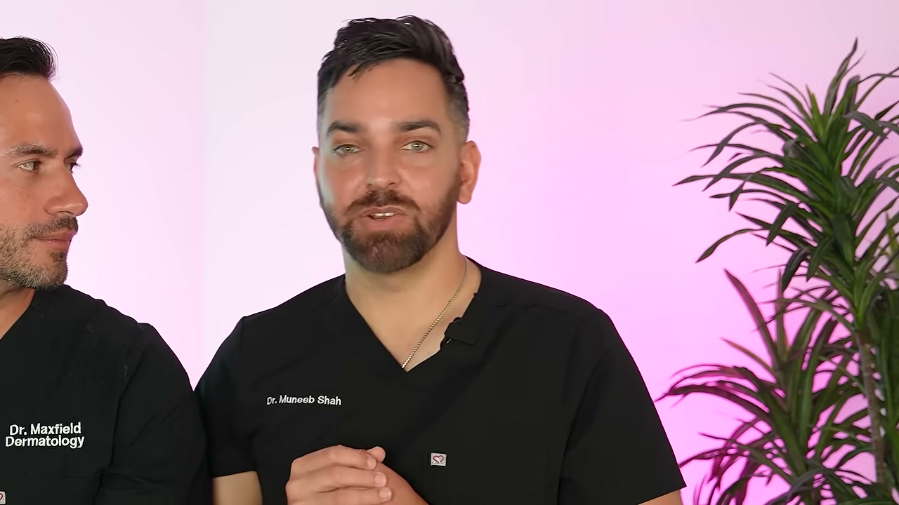 @doctorly reviewing Dr. Althea Vitamin C Boosting Serum at 03:54 in a YouTube Shorts video