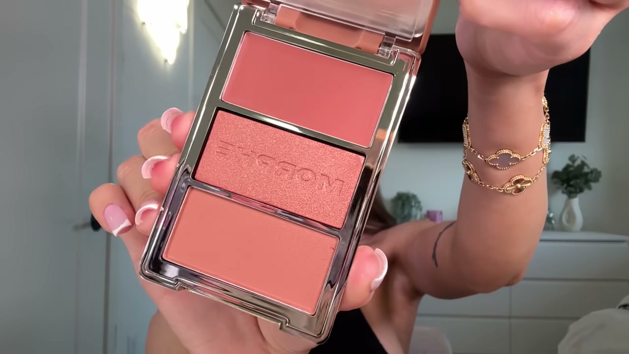 Cheek Thrills Multi-Finish Face Trio