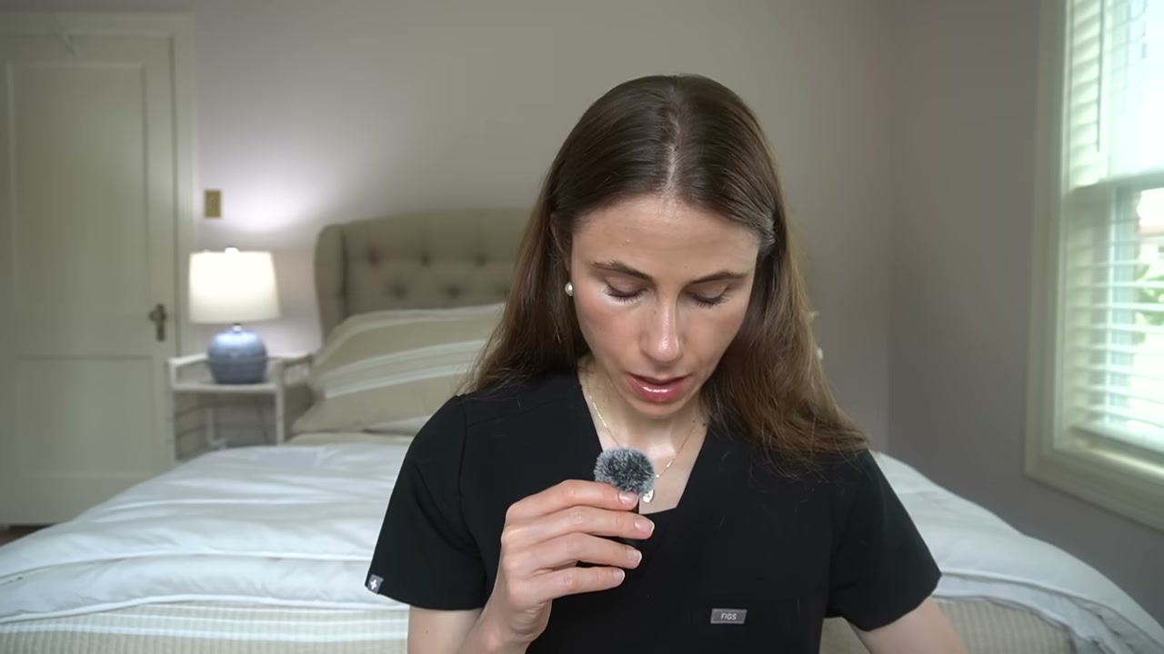 @drdrayzday reviewing Eucerin Advanced Hydration SPF 50 at 10:43 in a YouTube Shorts video