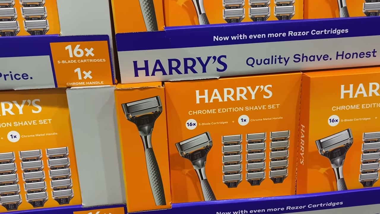 @drdrayzday reviewing Harry's Razors at 06:31 in a YouTube Shorts video