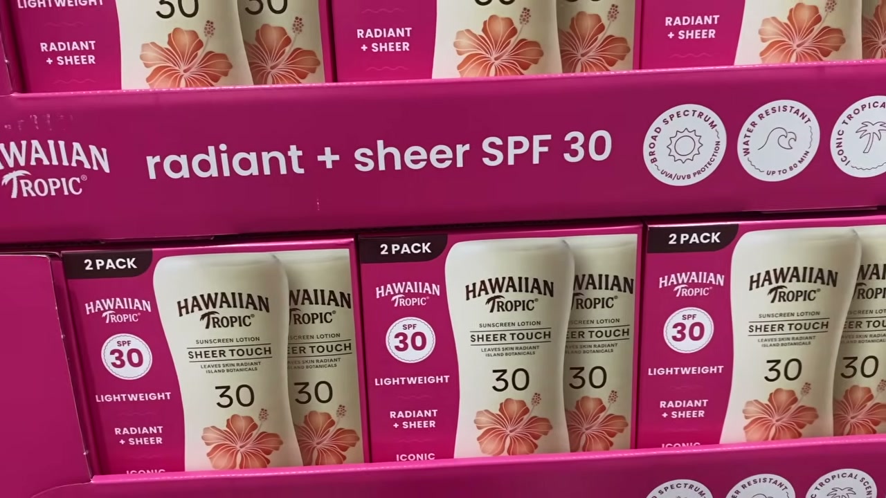 @drdrayzday reviewing Hawaiian Tropic Sheer Touch SPF 30 Sunscreen Lotion at 07:29 in a YouTube Shorts video