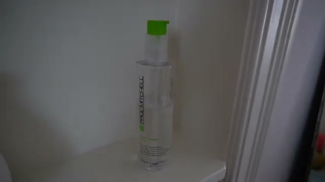 @drdrayzday reviewing Paul Mitchell Super Skinny Serum at 15:09 in a YouTube Shorts video