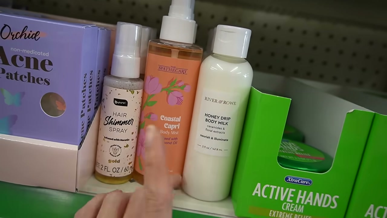 @drdrayzday reviewing River & Rowe Honey Drip Body Milk at 09:15 in a YouTube Shorts video