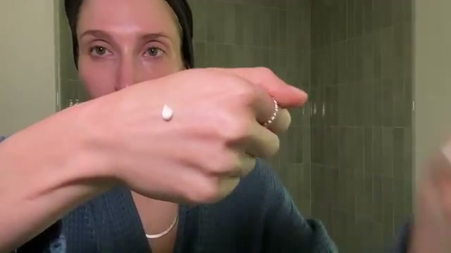 drsamellis mentioning Celamax Pore and Dark Spot Brightening Care Sunscreen Spf50+ Pa+++ at 15:58 in their YouTube video