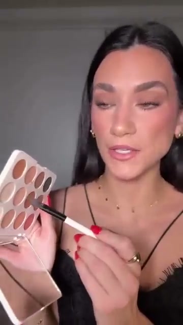 drugstoremaven mentioning Morphe Chromaplus Eyeshadow at 01:58 in their YouTube video