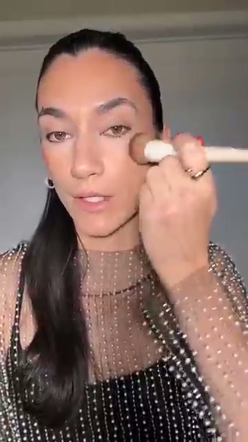 Cloudlight Soft Glow Veil Finishing Powder