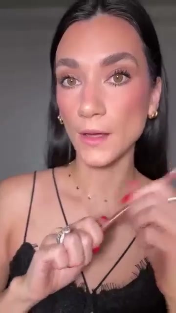 drugstoremaven mentioning Morphe Signature Lip Pencil at 01:45 in their YouTube video