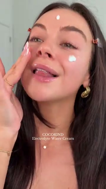 Electrolyte Water Cream