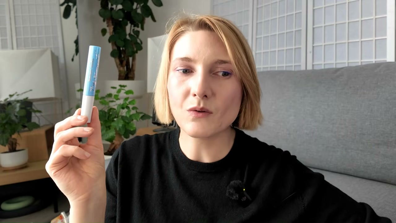 @editbyekat reviewing ISEHAN Kiss Me Heroine Make Speedy Mascara Remover at 08:38 in a YouTube Shorts video