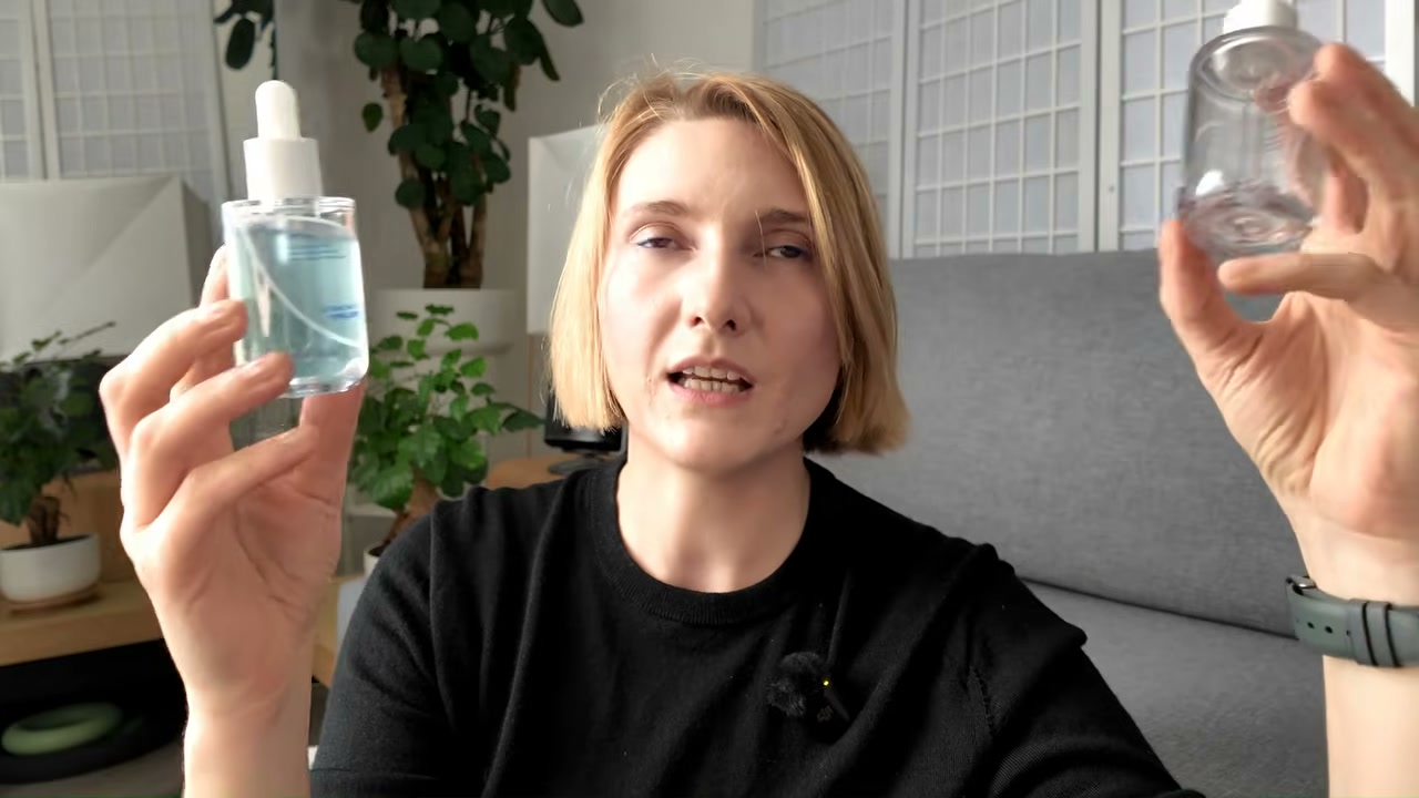 @editbyekat reviewing Isntree Ultra-Low Molecular Hyaluronic Acid Serum at 28:50 in a YouTube Shorts video