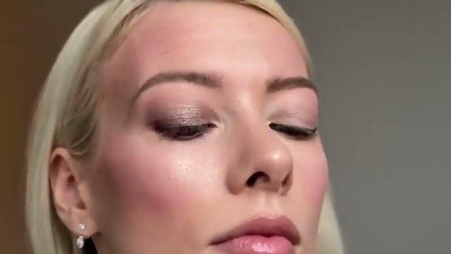 Scattered Light Glitter Eyeshadow