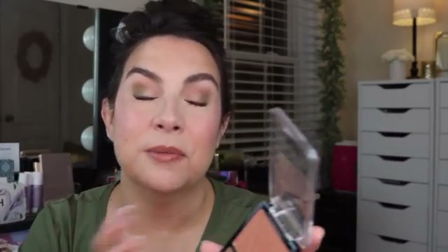 @emilynoel83 reviewing Catrice Butter Like Bronze & Contour Palette at 07:13 in a YouTube Shorts video