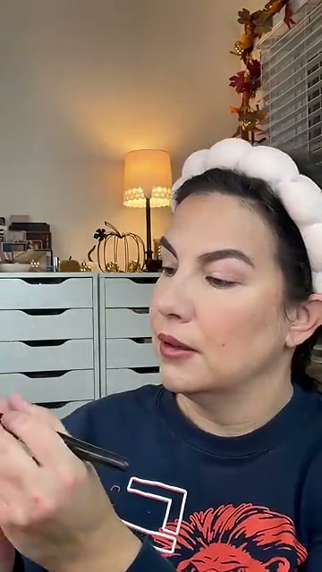 @emilynoel83 reviewing Catrice Cozy Glow Eye & Cheek Palette at 00:09 in a YouTube Shorts video