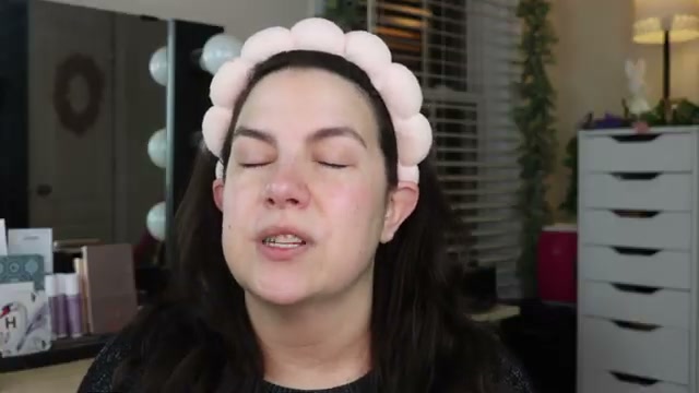@emilynoel83 reviewing Catrice Soft Glam Foam Primer at 02:41 in a YouTube Shorts video
