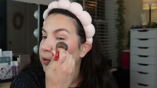 @emilynoel83 reviewing Catrice Velvet Pudding Blurring Blush at 15:21 in a YouTube Shorts video