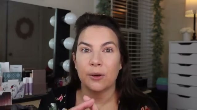 @emilynoel83 reviewing e.l.f. Cosmetics Halo Glow Pressed Powder at 07:31 in a YouTube Shorts video