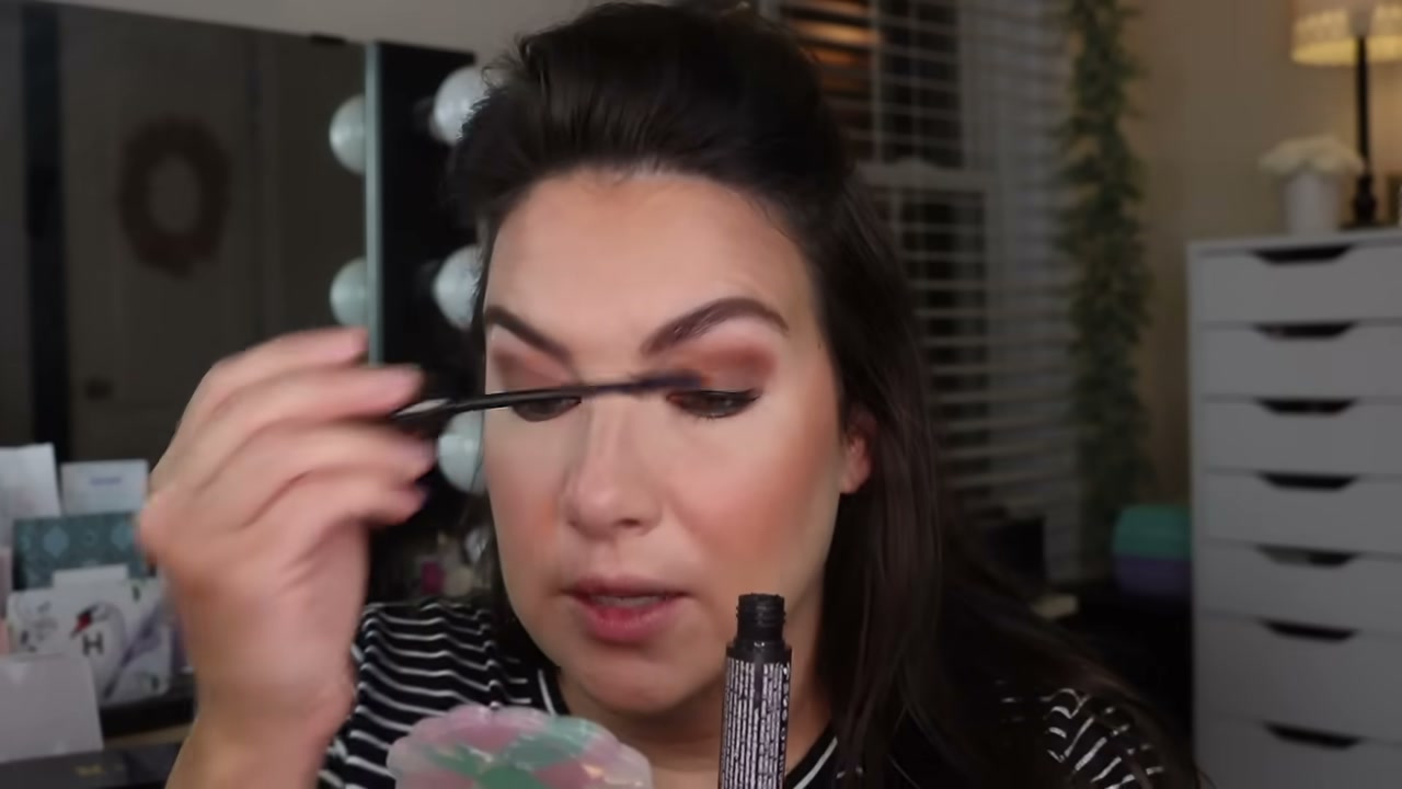 @emilynoel83 reviewing Essence Lash Without Limits Tubing Mascara at 10:50 in a YouTube Shorts video