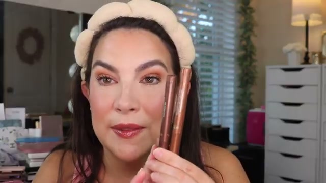 @emilynoel83 reviewing L'Oreal Paris Le Shadow Stick at 05:41 in a YouTube Shorts video