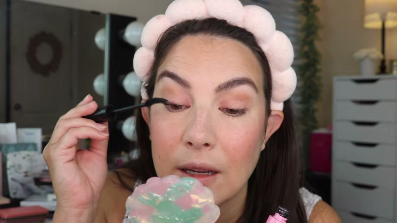 @emilynoel83 reviewing Milani Highly Rated Fan Club Mascara at 15:39 in a YouTube Shorts video