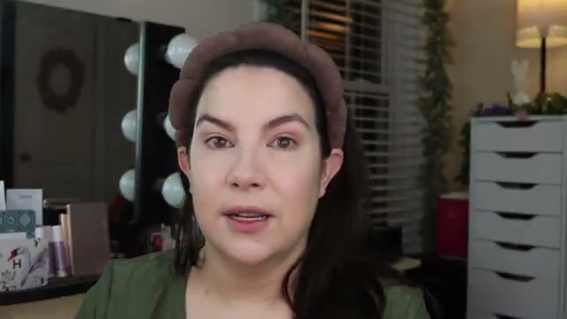 emilynoel83 mentioning Morphe Undereye Bullet Brush at 06:36 in their YouTube video