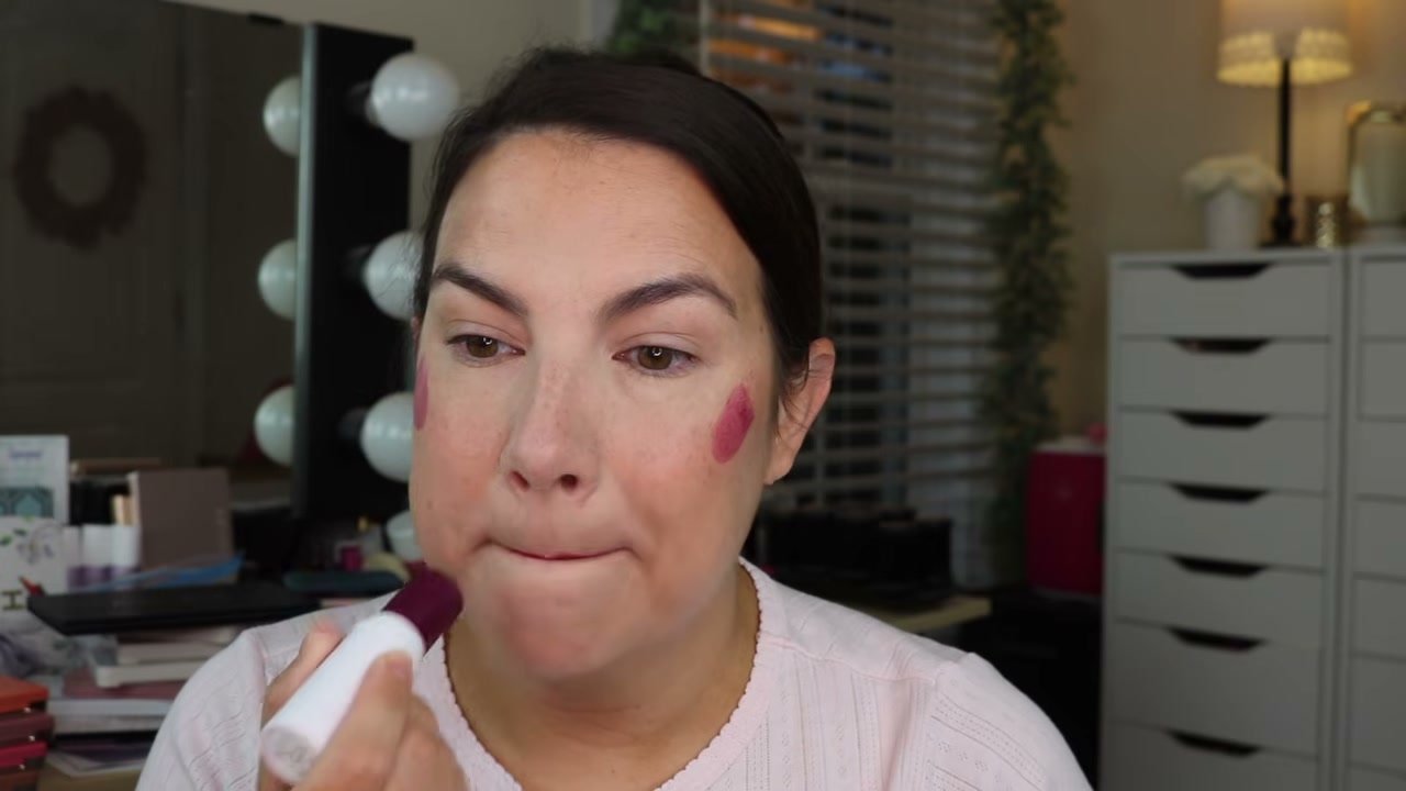 @emilynoel83 reviewing Neutrogena Healthy Glow Blush Stick at 09:57 in a YouTube Shorts video