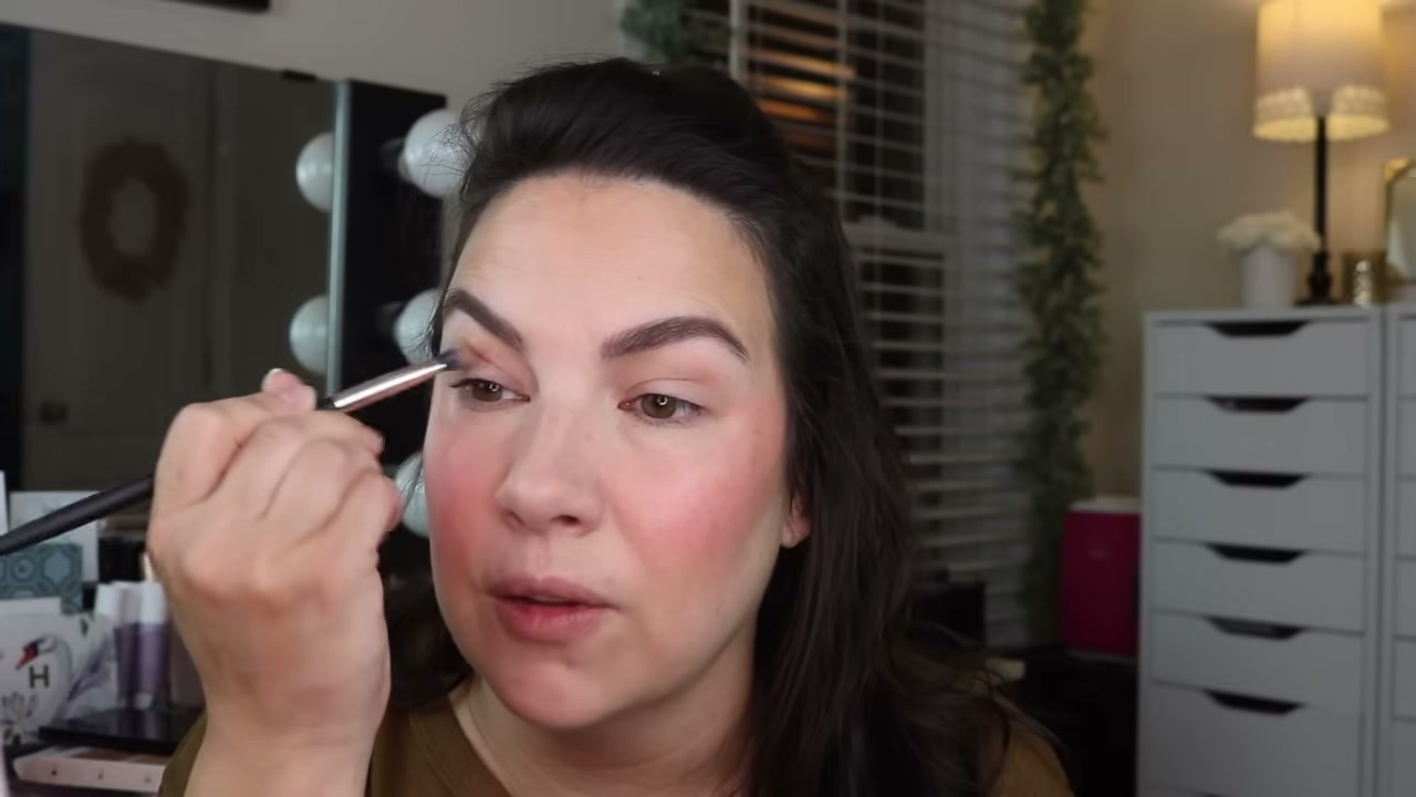 @emilynoel83 reviewing Nude by Nature Natural Illusion Eye Palette at 11:48 in a YouTube Shorts video