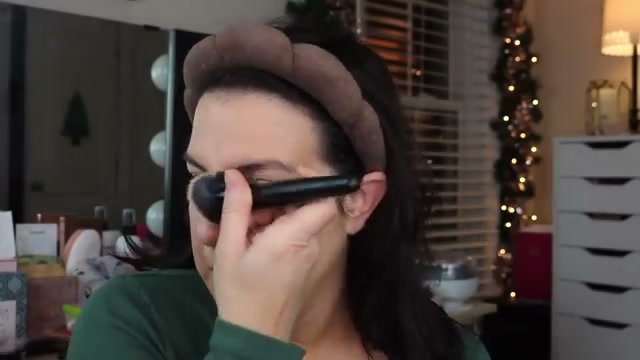 @emilynoel83 reviewing Revlon ColorStay Flex Wear Full Cover Concealer at 04:06 in a YouTube Shorts video