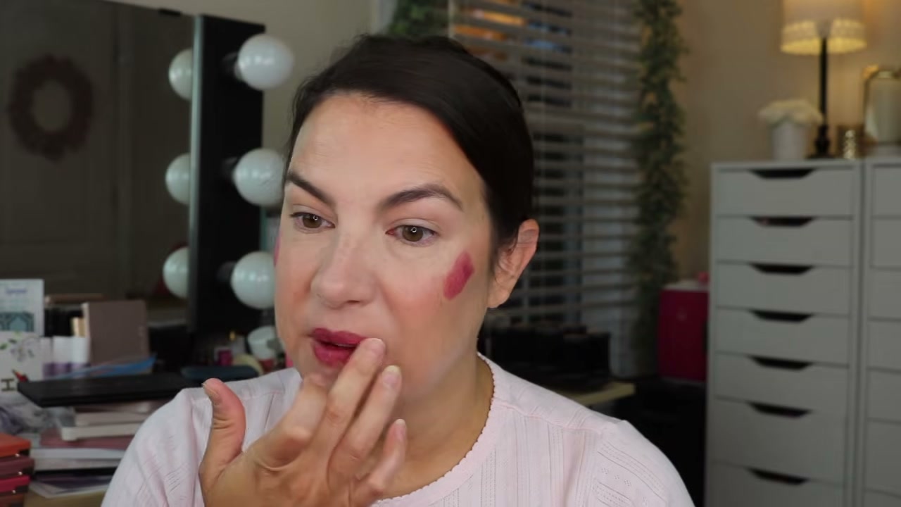 @emilynoel83 reviewing Sephora Collection 56 Brush at 10:02 in a YouTube Shorts video