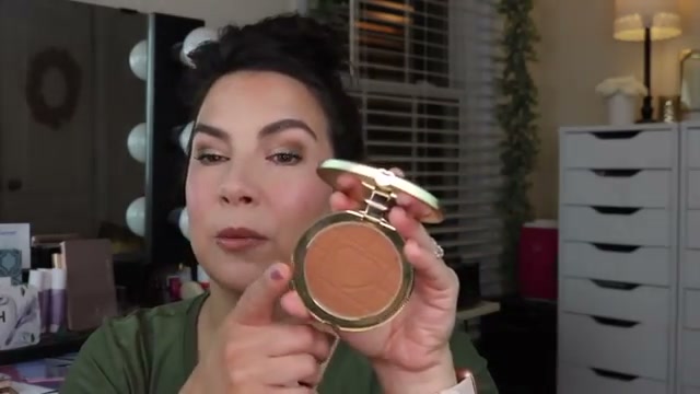 @emilynoel83 reviewing Too Faced Chocolate Soleil Matte Bronzer at 03:12 in a YouTube Shorts video