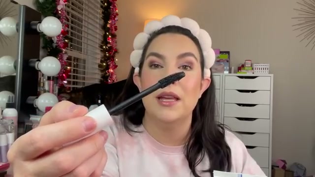 @emilynoel83 reviewing Wet n Wild So Defined Mascara at 11:25 in a YouTube Shorts video