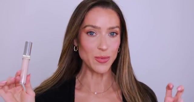 Prada Conceal