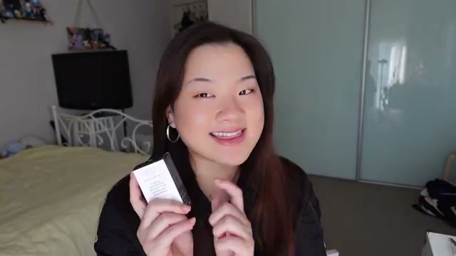 @estherdaze reviewing Drunk Elephant D-Bronzi Anti-Pollution Sunshine Drops at 02:50 in a YouTube Shorts video