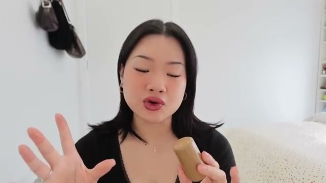@estherdaze reviewing Rhode Skin Pocket Blush at 02:18 in a YouTube Shorts video