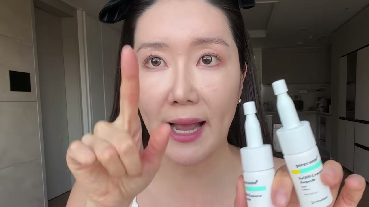 @euniunni reviewing Dr.nineteen Redrn Exosome Ampoule at 20:27 in a YouTube Shorts video