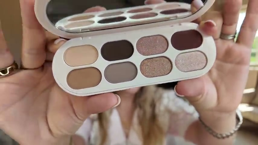 Essential Neutrals Eyeshadow Palette